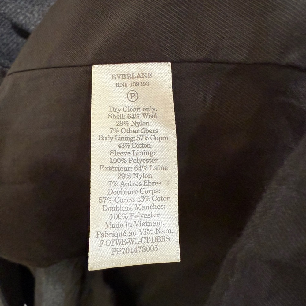 EVERLANE Italian reWool Overcoat - Picture 9 of 11